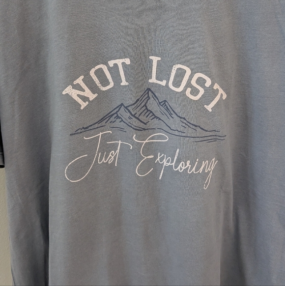 Vintage Women's "Not lost, just exploring" Graphic Tee in Gray - Picture 5 of 9
